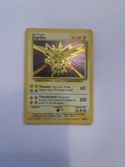 Pokemon TCG Zapdos Holo Rare Card Base Set 16/102, 1999 - Image 1