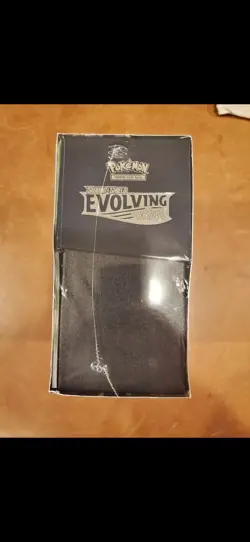 Evolving Skies ETB Elite Trainer Box Sealed Sylveon Vaporeon Glaceon Espeon Seal - Image 3