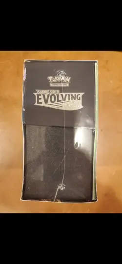 Evolving Skies ETB Elite Trainer Box Sealed Sylveon Vaporeon Glaceon Espeon Seal - Image 4