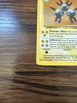 Pokemon TCG Magneton Holo Rare Base Set 9/102 - Image 3