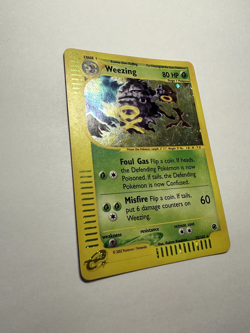 Pokemon 2002 Expedition Weezing Holo Foil 32/165 WOTC E-Reader Series - Image 1