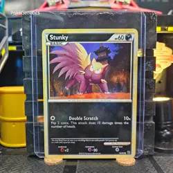 Stunky Undaunted Pokemon TCG 69/90 HeartGold & SoulSilver Common - Image 1