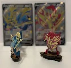 Zacian & Zamazenta Promo Display Bundle w/ Figures + Sealed sleeve packs - Image 3