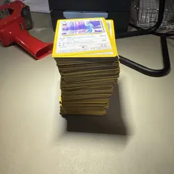 2000 Pokemon BASE SET 1 NEAR COMPLETE NoHolo RARE UNCOMMON COMMON LOT 350+ CARDS - Image 1