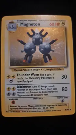 Magneton 9/102 Rare Holo Base Set Unlimited MP Pokemon TCG Vintage Pokemon Card - Image 1