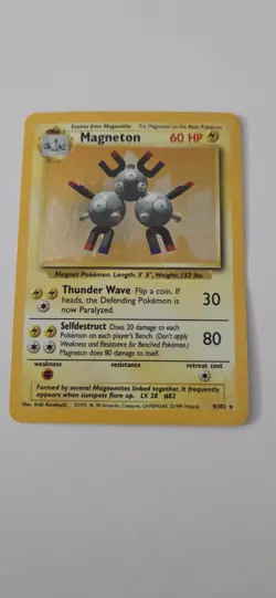 Pokemon TCG Magneton Holo Rare Vintage Card Base Set 9/102 - Image 1