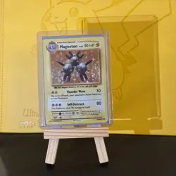 Pokemon TCG Magneton Holo Rare 80HP Base Set 9/102 1999 Card - Image 1