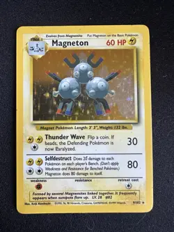 Pokemon TCG Magneton Card 9/102 Base Set Holo Rare Unlimited - Image 2