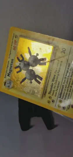 Pokemon TCG Magneton Card 9/102 Base Set Holo Rare Unlimited HP - Image 3