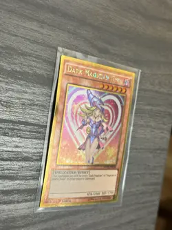 Yu-Gi-Oh! Dark Magician Girl Gold Rare 1st Edition MVP1-ENG56 LP - Image 2