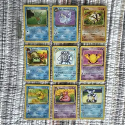 Pokemon TCG 100+ Card Lot Base Set/Team Rocket 1999 English Vintage - Image 1