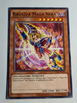 Dark Magician Girl (V.3 - Common)●YUGIOH●YGLD●2015●ITALIAN●NM #05061 - Image 1