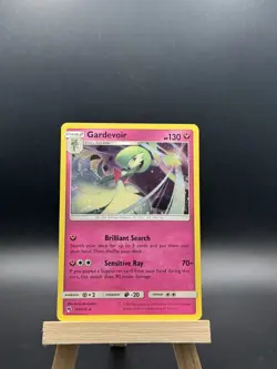 Gardevoir 141/214 Lost Thunder Cosmos Holo Rare Pokemon - Image 1