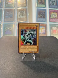 Yu-Gi-Oh! Blue-Eyes White Dragon #LOB-001 Unlimited Ultra Rare - Image 1