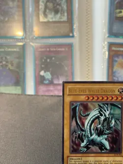Yu-Gi-Oh! Blue-Eyes White Dragon #LOB-001 Unlimited Ultra Rare - Image 4