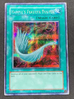 Yugioh - Harpie's Feather Duster - SDD-003 - Secret Rare - Heavy Play - Image 1