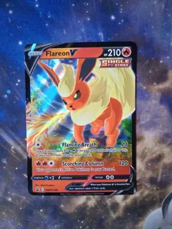 Flareon V SWSH149 SWSH: Sword & Shield Promo Cards Holo - Image 1