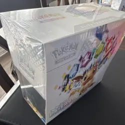 Pokemon TCG Scarlet & Violet Prismatic Evolutions Elite Trainer Box, Eevee - Image 4