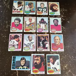 1970s Topps Lot Of 100 Vintage Football Cards - Image 3