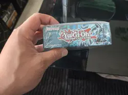Yu-Gi-Oh! 25th Anniversary – Legend of Blue Eyes White Dragon Sealed Booster Box - Image 4