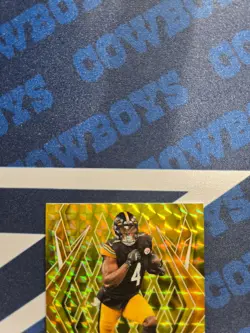 2025 Panini Phoenix - DK Metcalf #4 Yellow Pyramids SN 153/185 - Image 2
