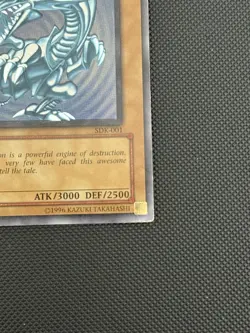 Blue-Eyes White Dragon SDK-001 1st Edition Ultra Rare - Image 4