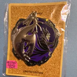 Disney Sleeping Beauty Maleficent Dragon Limited Edition LE 250 Pin - Image 1