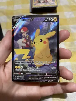 Pokemon Pikachu v Trainer Gallery Holo Card TG16/TG30 Swsh11: Lost Origin - Image 1