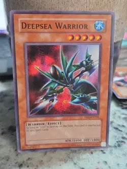 Yu-Gi-Oh! Deepsea Warrior DB1-EN193 Unlimited Card 1996 - Image 1