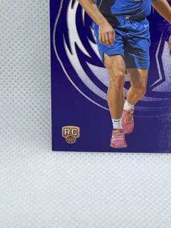2026 Topps Signature Class Cooper Flagg #101 Purple Round 1 Pick 1, RC /100 - Image 4