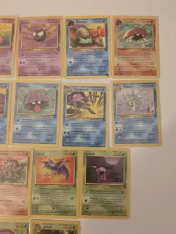 Pokemon TCG Fossil Bundle X16 Cards No Duplicates 1999 WOTC - Image 3