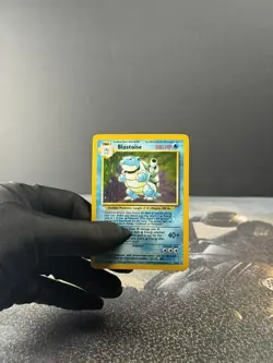 Blastoise 002/102 Base Set Holo LP-NM - Image 2