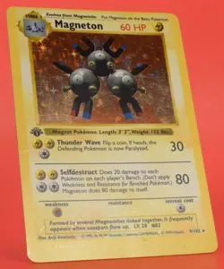 Pokemon TCG English Card Base Set 1st edition Magneton 9/102 Miscut Error - Image 5