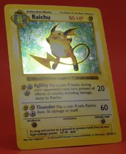 Pokemon TCG English Card Base Set Shadowless Raichu 14/102 Holo Rare - Image 3