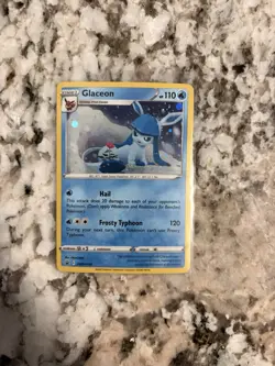 Pokemon TCG Glaceon Sword & Shield SWSH192 Holo Promo Card Mint Condition - Image 1