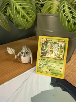 Pokemon Beedrill Card 17/102 Base Set Non-Holo Rare Vintage 1999 WOTC ✨ - Image 1