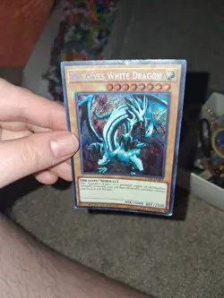 Blue-Eyes White Dragon (Version 1) Legendary Decks ( Will Take Offers) - Image 1