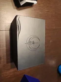 Amanda Lapalme/Manamoon Emblem Yugioh Deckbox. Never Used. - Image 1