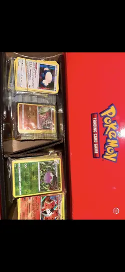Pokemon 1500 Card Bundle holo/reverses included + 1000 MTG cards + 500 Japanese - Image 2