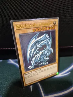 Blue-Eyes White Dragon - OP28-EN001 OTS Tournament Pack 28 - Ultimate Rare- NM - Image 2