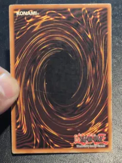 Yu-Gi-Oh! SUPER RARE HOLO CARD TRAP HOLE LOB-058 1996 VINTAGE PRINT LP - Image 5