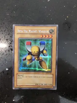 2003 Yu-Gi-Oh! BETA THE MAGNET WARRIOR SECRET RARE HOLO DOR-002 NM/LP! - Image 1