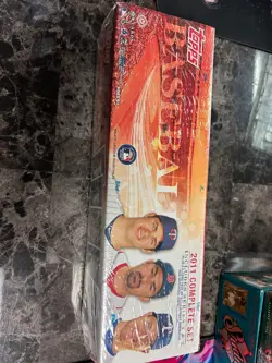 2011 Topps Complete Factory Sealed Hobby Set - 660 Cards + 5 Red Border Parallel - Image 2