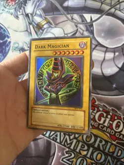(VF) Dark Magician SYE-001 Starter Deck: Yugi Evolution Super Rare Unlimited VLP - Image 3