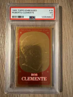 1965 Topps Embossed #19 Roberto Clemente Bob PSA 3 VG - Image 1