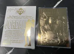 Michael Jordan 1995 Upper Deck 23 Karat Gold Foil Sculptured Card- /50000 - Image 1