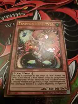 Yu-Gi-Oh Traptrix Nepenthes PGL2-EN038 Premium Gold: Return of the Bling 2 - Image 1