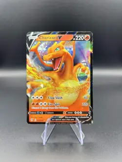 Charizard V 019/189 SWSH03: Darkness Ablaze Pokemon MP Holo - Image 1