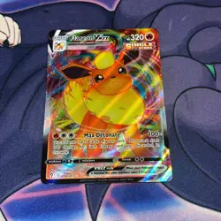 Flareon VMAX 018/203 Full Art EVOLVING SKIES Near Mint Pokemon Card - Image 1