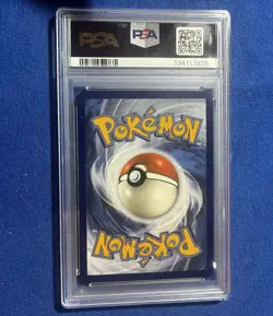 Pokemon 2023 CLC En HO-OH EX #007 PSA 8 - Image 2